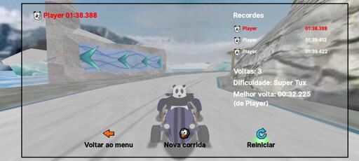 Captura de tela do jogo Super Tux Kart, com o tempo de 1:38:388